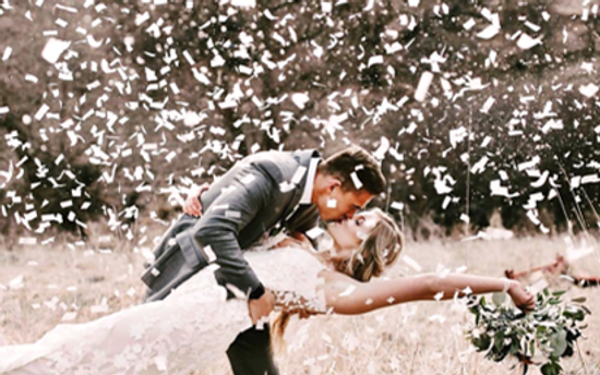 Выстрел из конфетти пушки