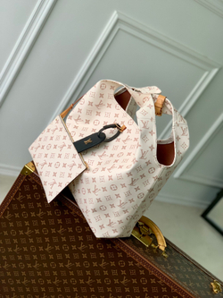 Louis Vuitton Atlantis GM