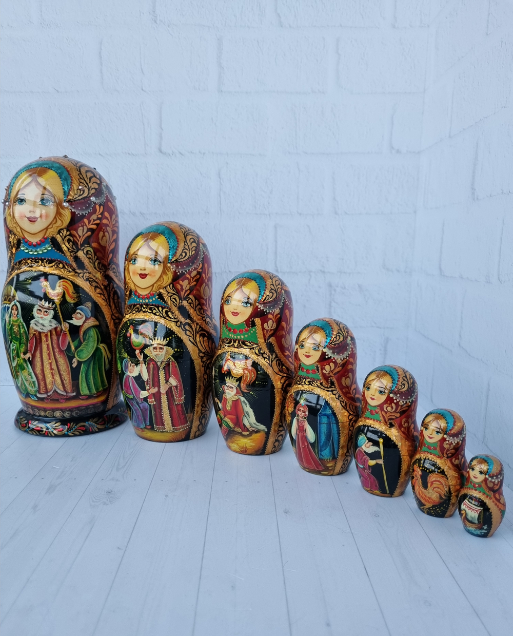Матрешка "Сказка о золотом петушке" 7 мест