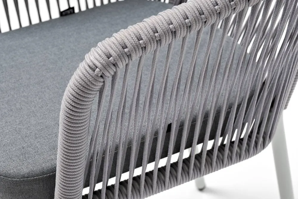 "Марсель" стул плетеный из роупа, каркас алюминий белый муар, роуп светло-серый круглый, ткань светло-серая