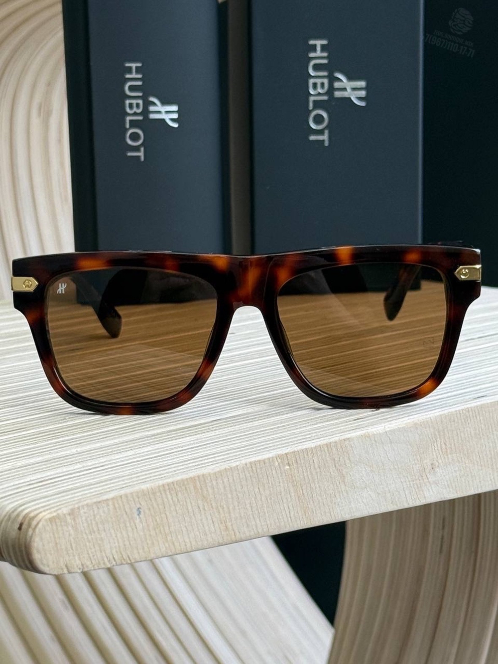 Солнечные очки Hublot