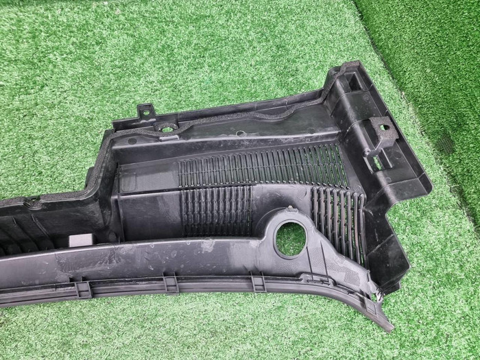 Жабо Geely Coolray (2019-2024)