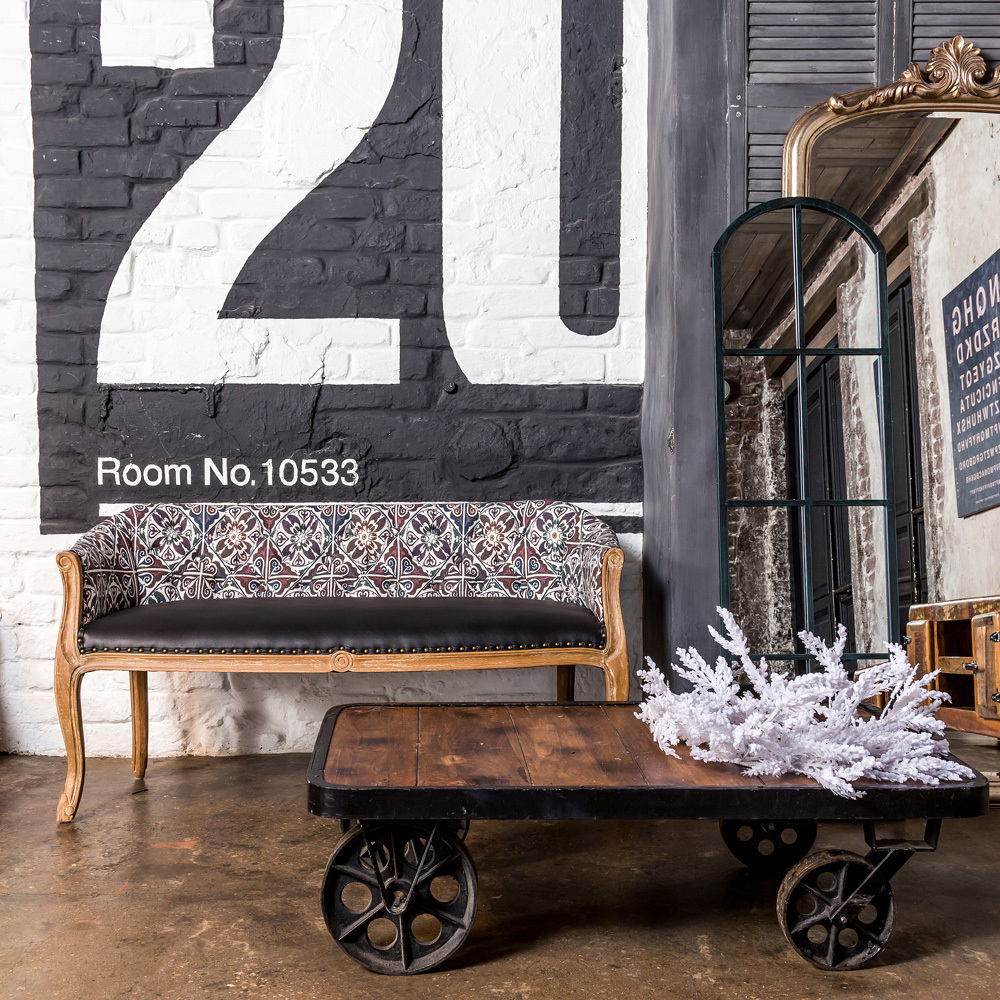 Настенное зеркало Объект мечты Виндзор блэк