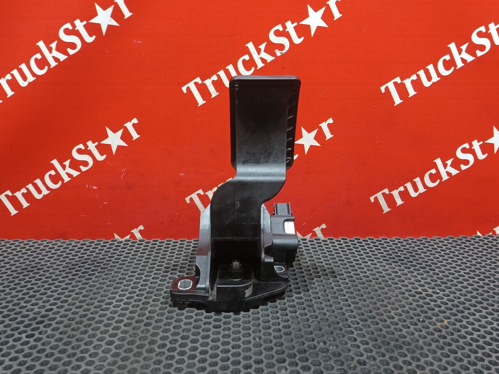 Педаль газа 2019г