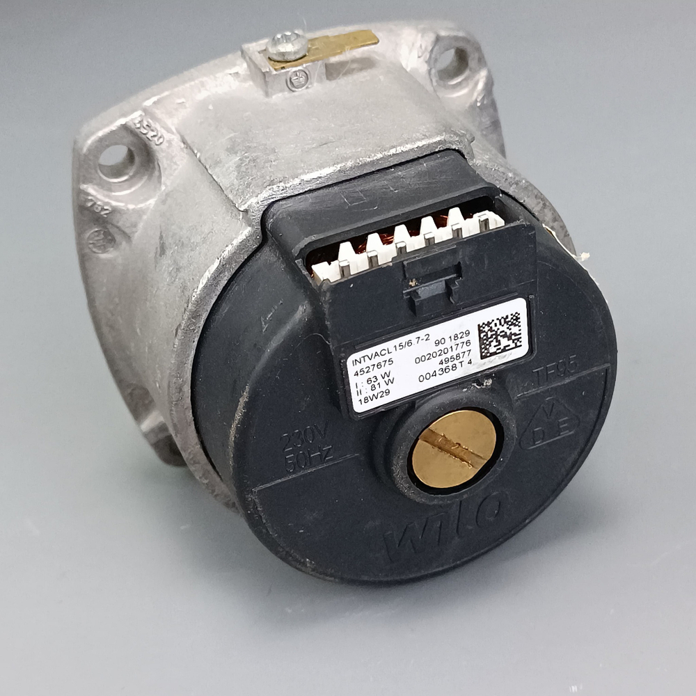 Б/У Циркуляционный насос для котлов Protherm - WILO INTVACL 15/6,7-2 арт. 0020197549