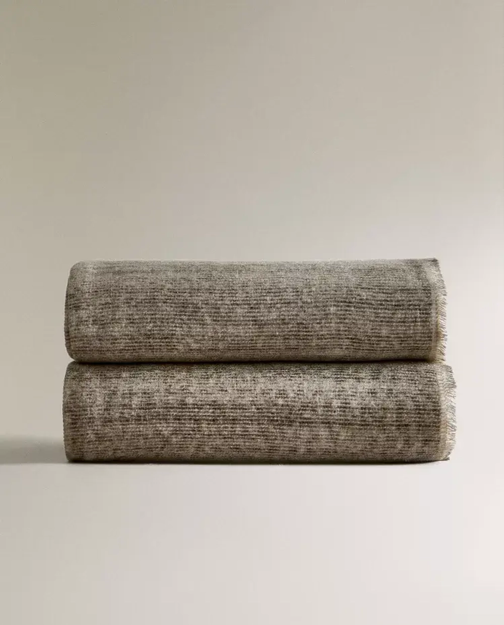 ZARA HOME МЯГКИЙ ПЛЕД, СЕРЫЙ/БЕЖЕВЫЙ