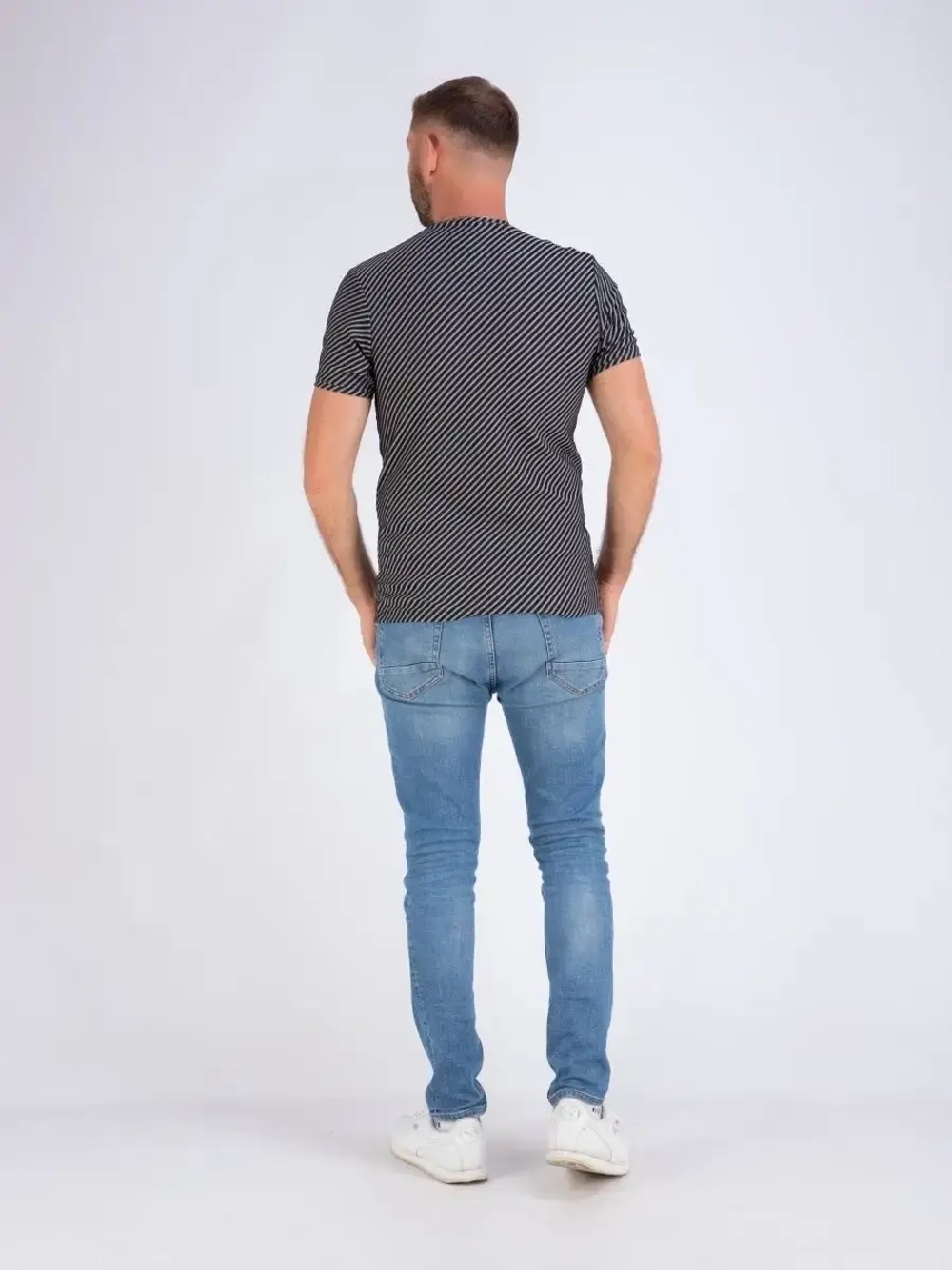 Футболка мужская однотонная базовая