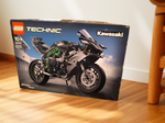 LEGO Technic 42170 Мотоцикл Kawasaki Ninja H2R — гоночный байк