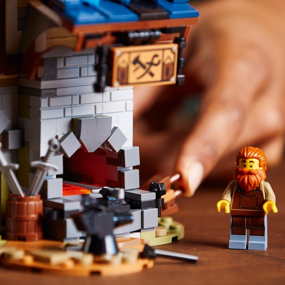 Конструктор LEGO Ideas 21325 Средневековая кузница