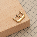 Изящная застежка, цвет золото