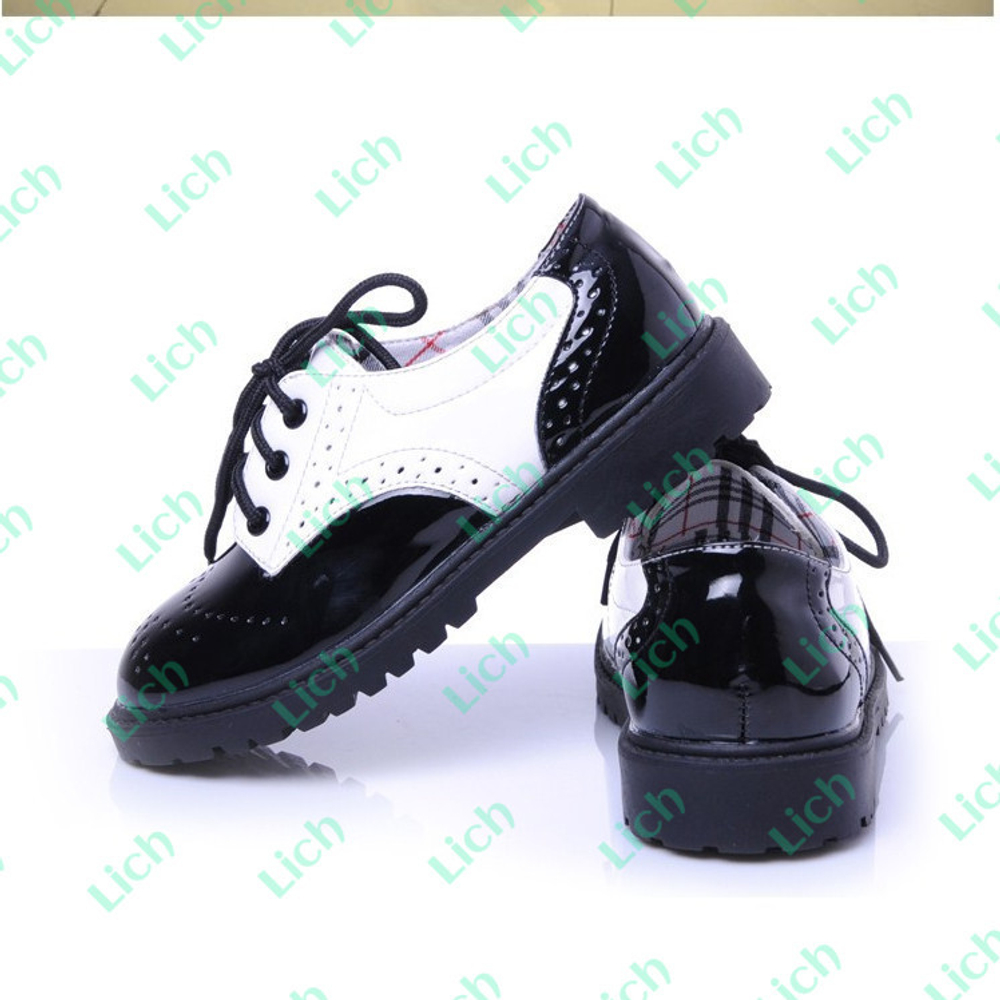 Туфли двухцветные из лаковой кожи с перфорацией