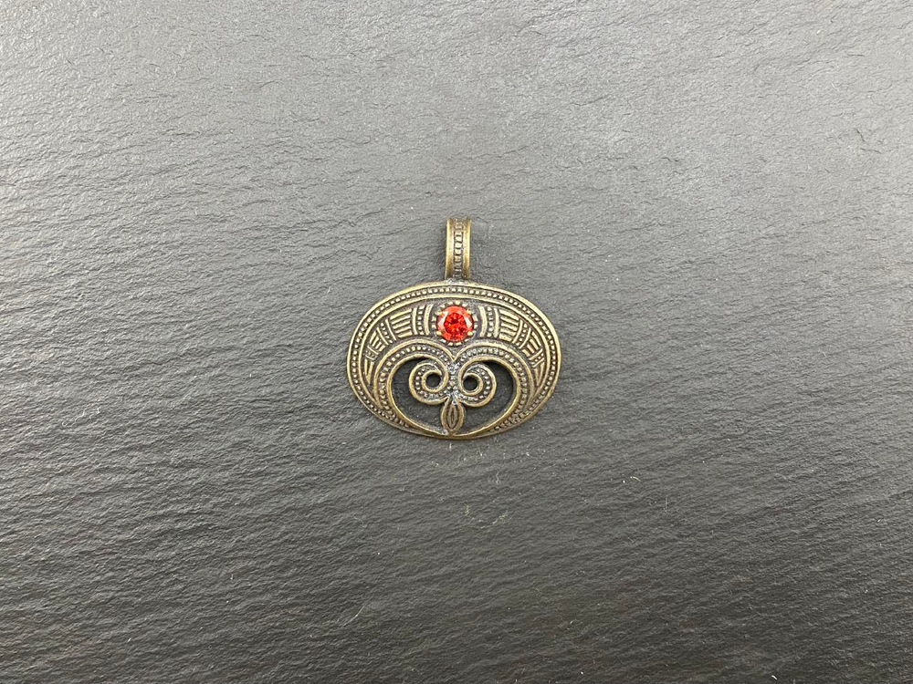 "Лунница с крином"