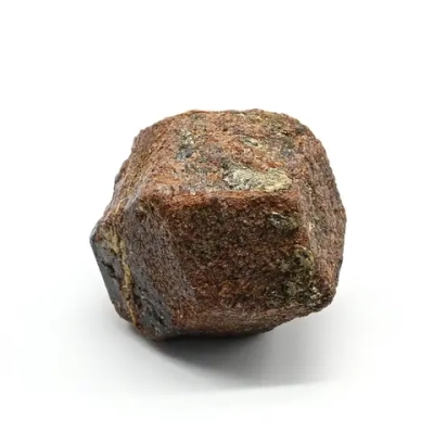 Минерал гранат "Альмандин" необработанный 60*45*42мм, 226г