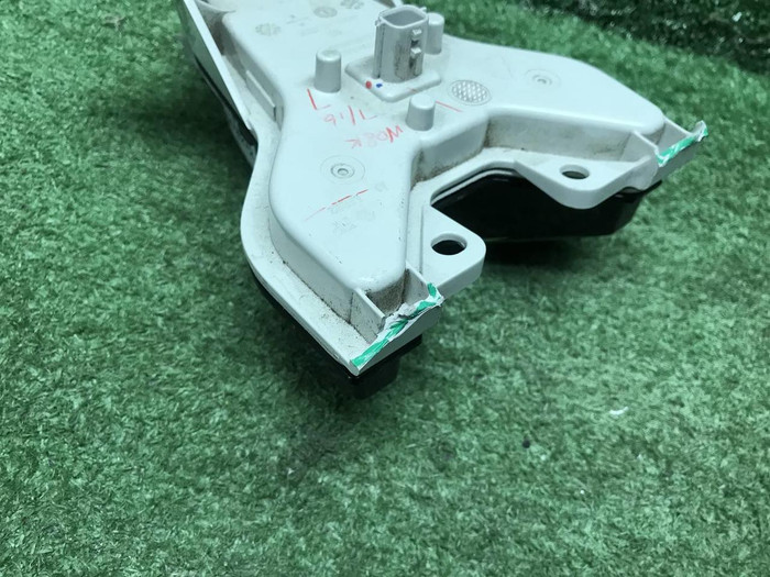 Эмблема решетки радиатора Voyah Free (2021-н.в.)