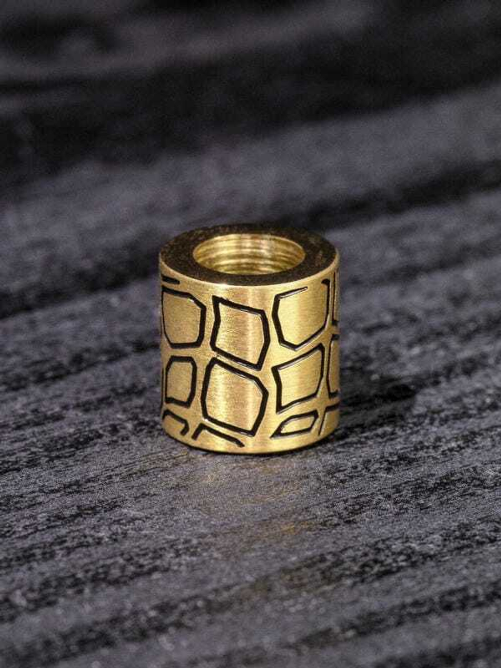 Бусины цветные «Камень» из нержавеющей стали с лазерной гравировкой