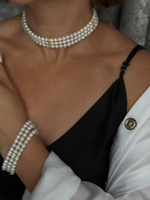 Чокер 3 ряда из белого жемчуга Майорка с цирконами, оттенок золото