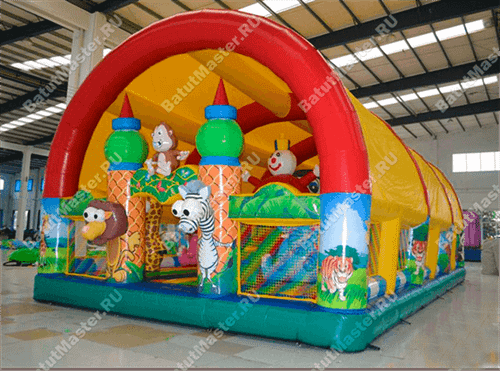 Коммерческий надувной батут "Зверята с крышей" 10*7*6 м