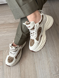 Кроссовки из натуральной кожи