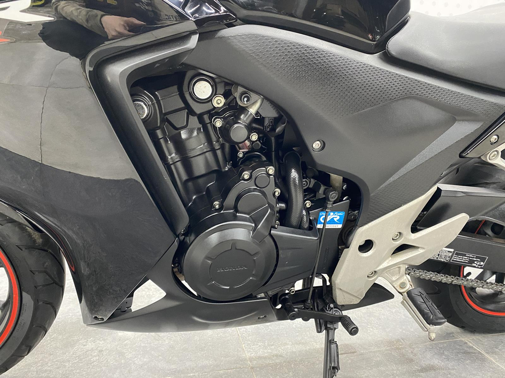 Honda CBR400R 2014