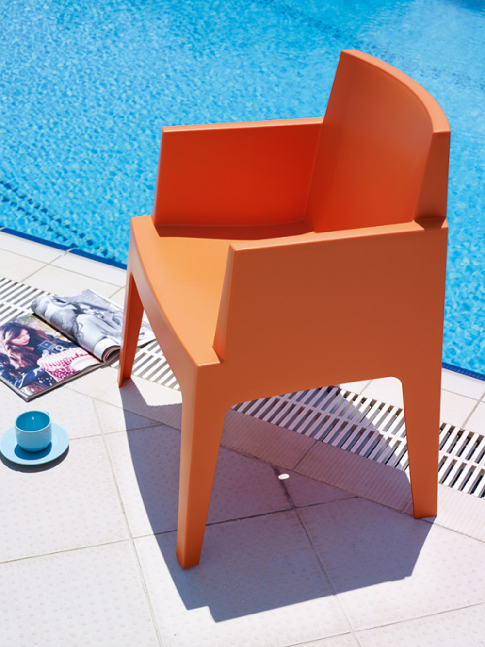 Кресло пластиковое Siesta Contract Box, оранжевый