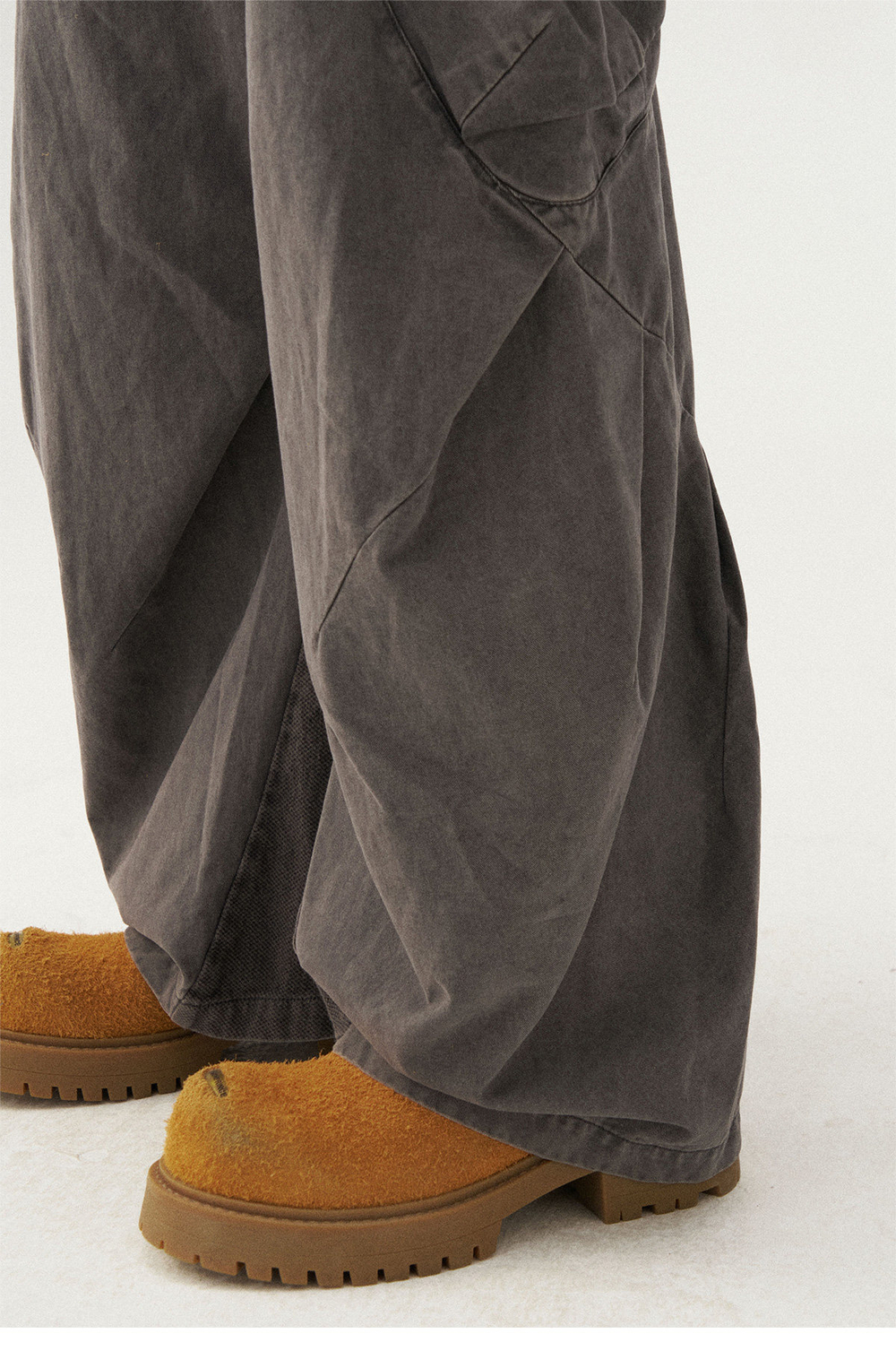Брюки Nothomme Monterest Year of the Horse Limited Edition Vintage Washed Pleated Curved Cargo Pants