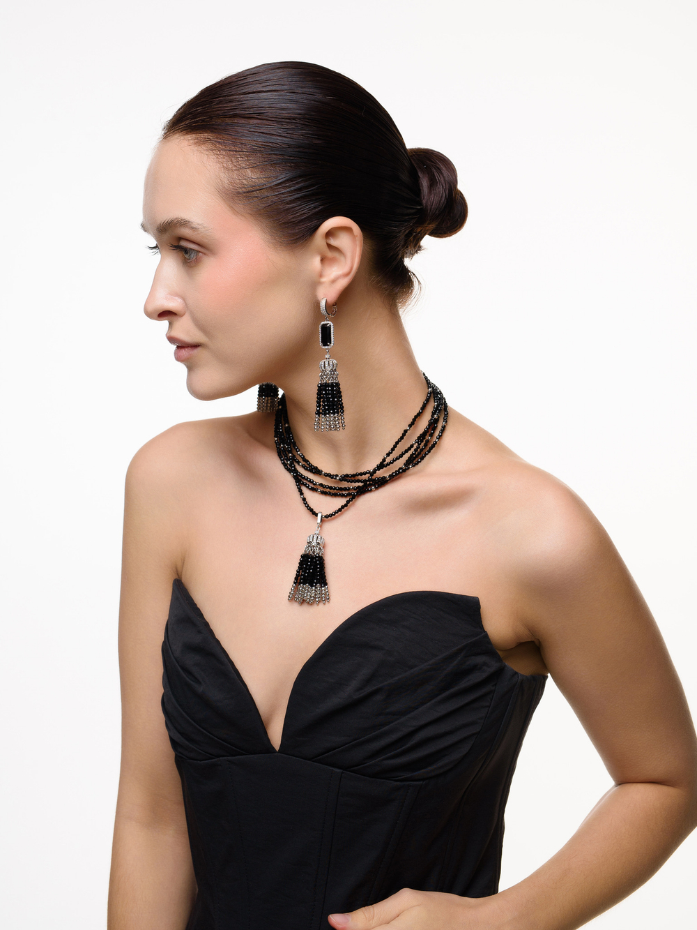 Серьги "Queen" из черного агата и шпинели Silver