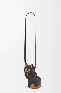 Loewe Клатч Futurist Cat из классической телячьей кожи, темно-серый