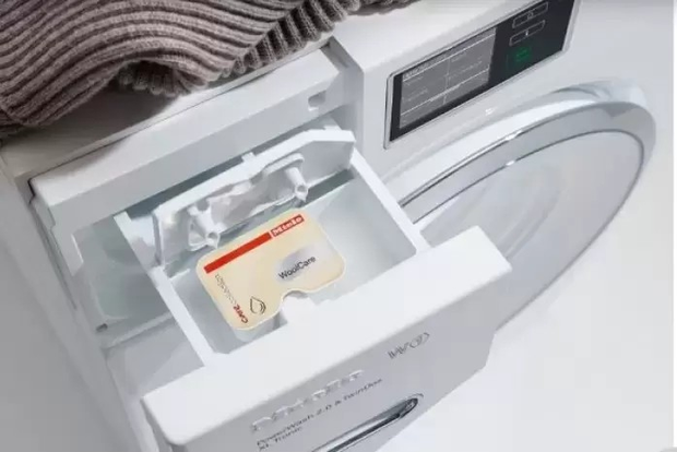 Стирально-сушильная машина Miele WTD160WCS