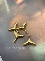 Подвеска "Хвост Кита" золотистая 21х23,5мм