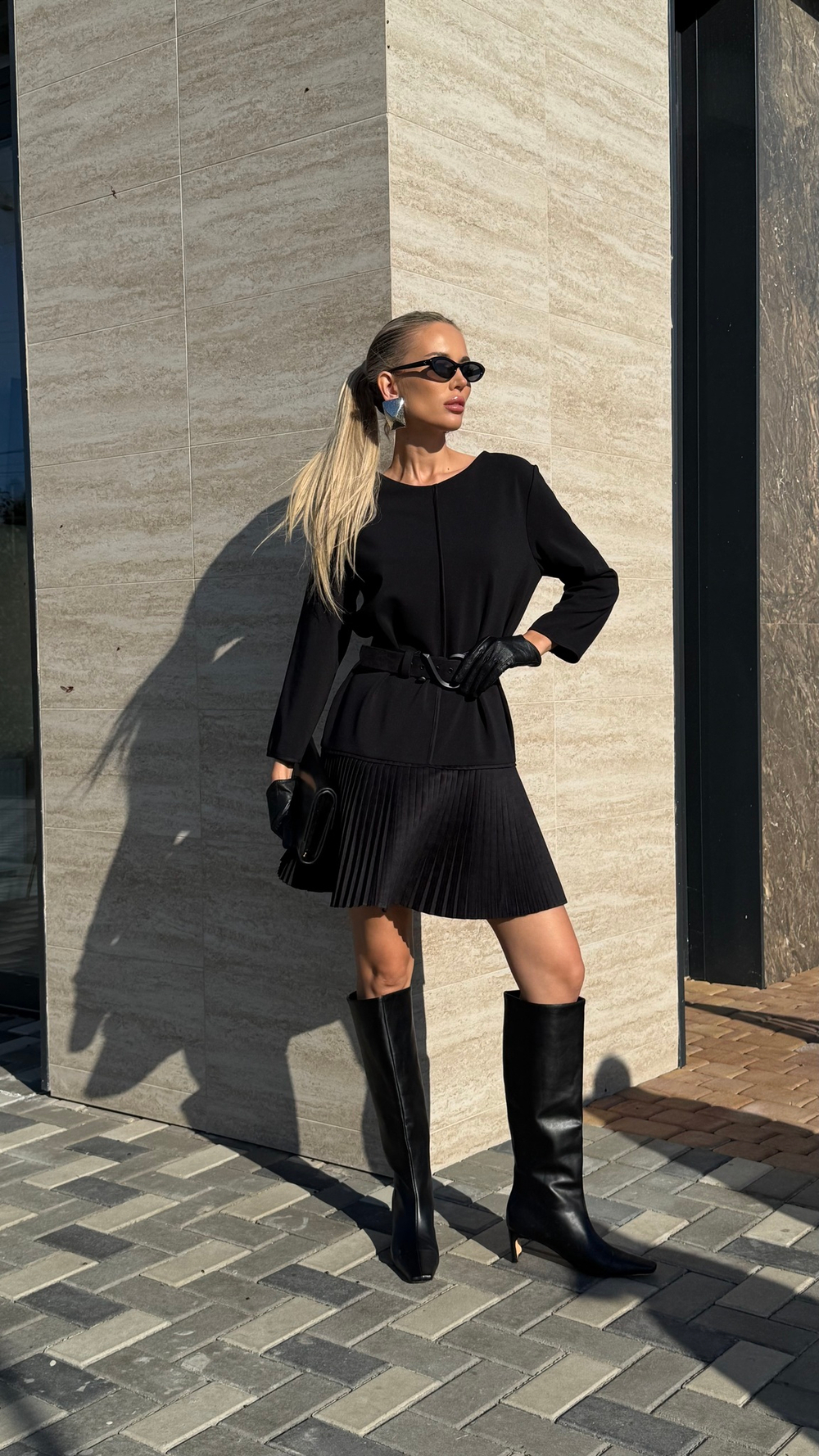 Платье с юбкой плиссе