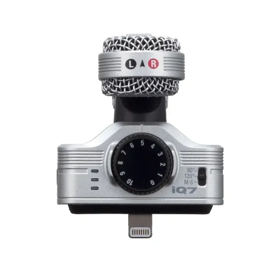 Zoom iQ7