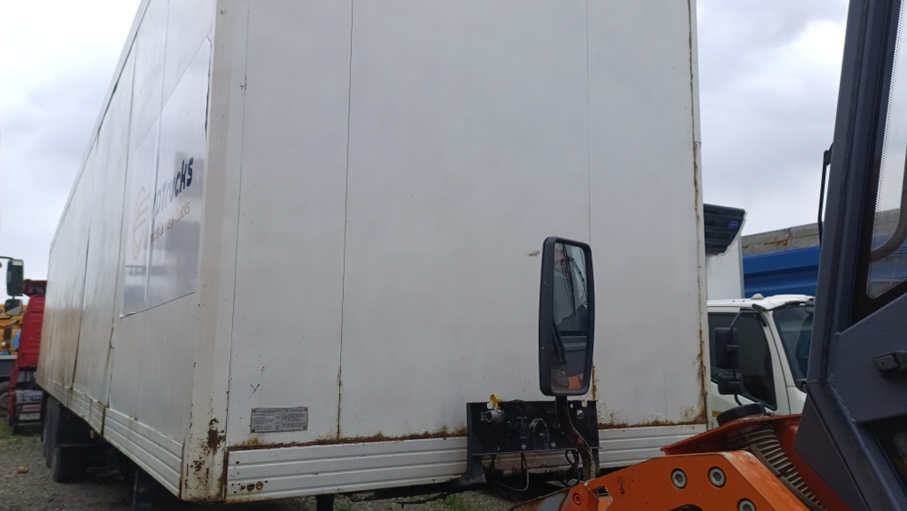 Тонар 9746* Полуприцеп изотермический/рефрижератор 9746 (Изотермический)