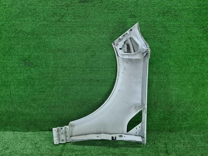 Крыло переднее правое Range Rover Sport 2 L494 (2013-2017)