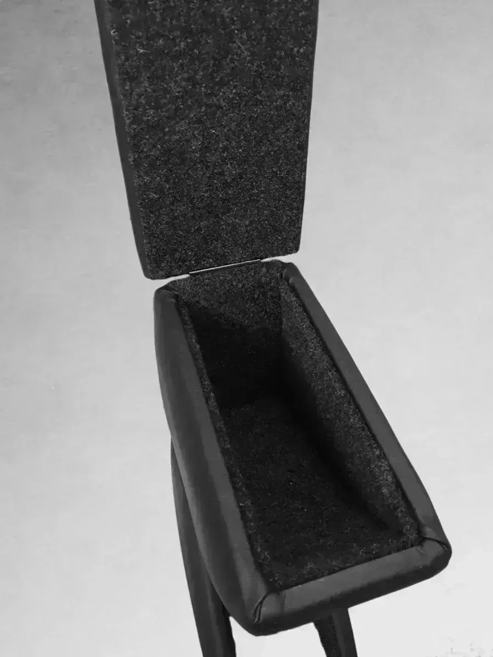 Подлокотник Рено Логан (2004-2022)