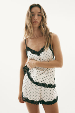 Пижамный комплект из атласа с кружевной тесьмой - H&M