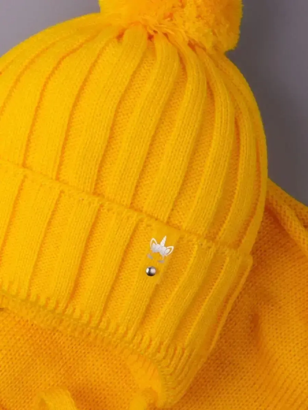 Шапка для девочек осенняя и снуд