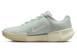 Женские теннисные кроссовки Nike Zoom GP Challenge Pro - steam/white barely green sea glass
