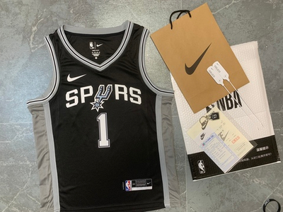 Баскетбольная джерси Виктора Вембаньямы «Сан-Антонио Сперс»