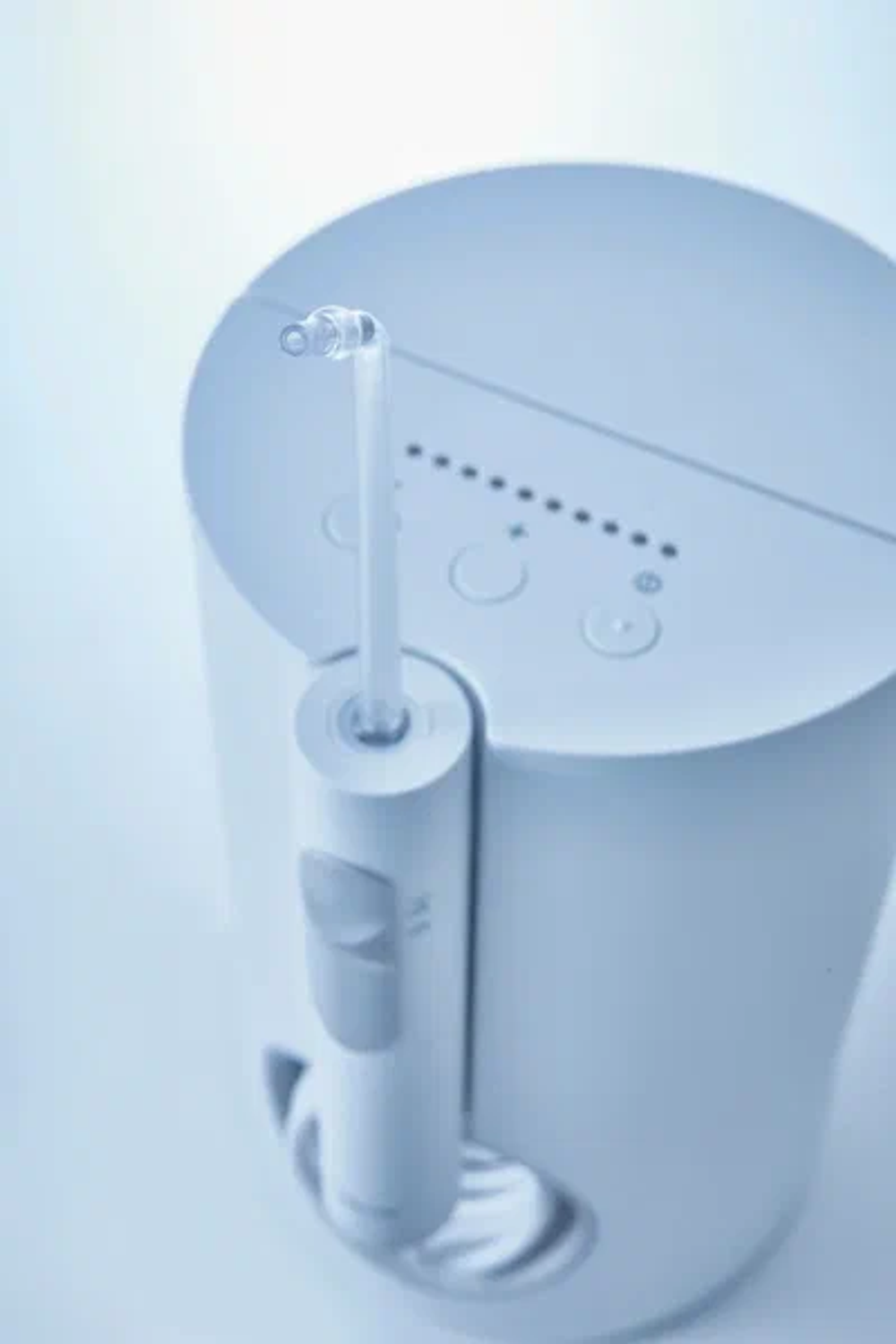Оральный ирригатор EW1611W520