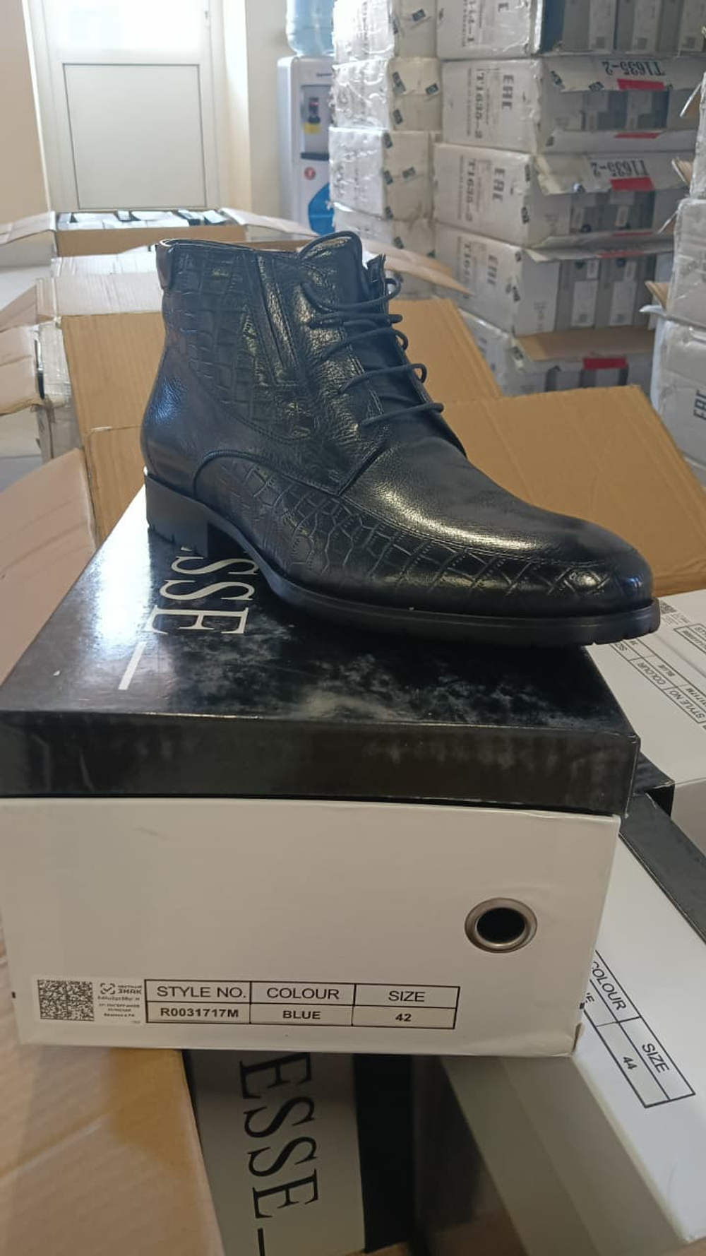 Ботинки мужские зимние ESSE R0031717M