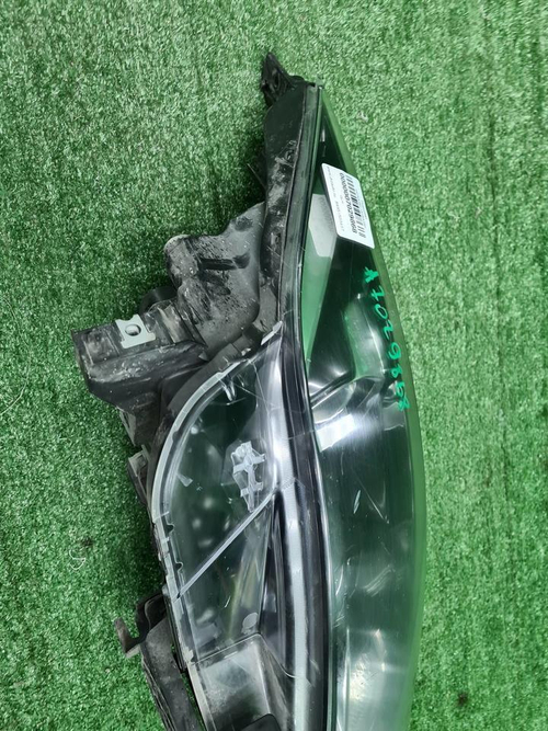 Фара правая Nissan Qashqai 2 j11 (17-23) галоген