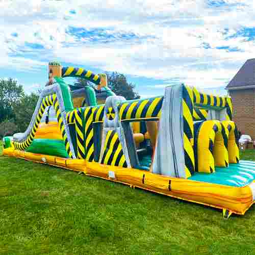 Коммерческая надувная полоса препятствий «Радиация», 18×3×4 м