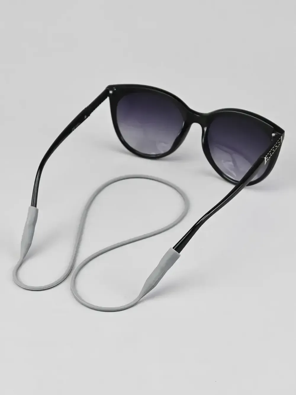 Шнурок для очков