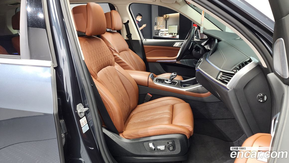 BMW X7 (G07) xDrive 40d Design Pure Excellence 6-и местный (01.2022)