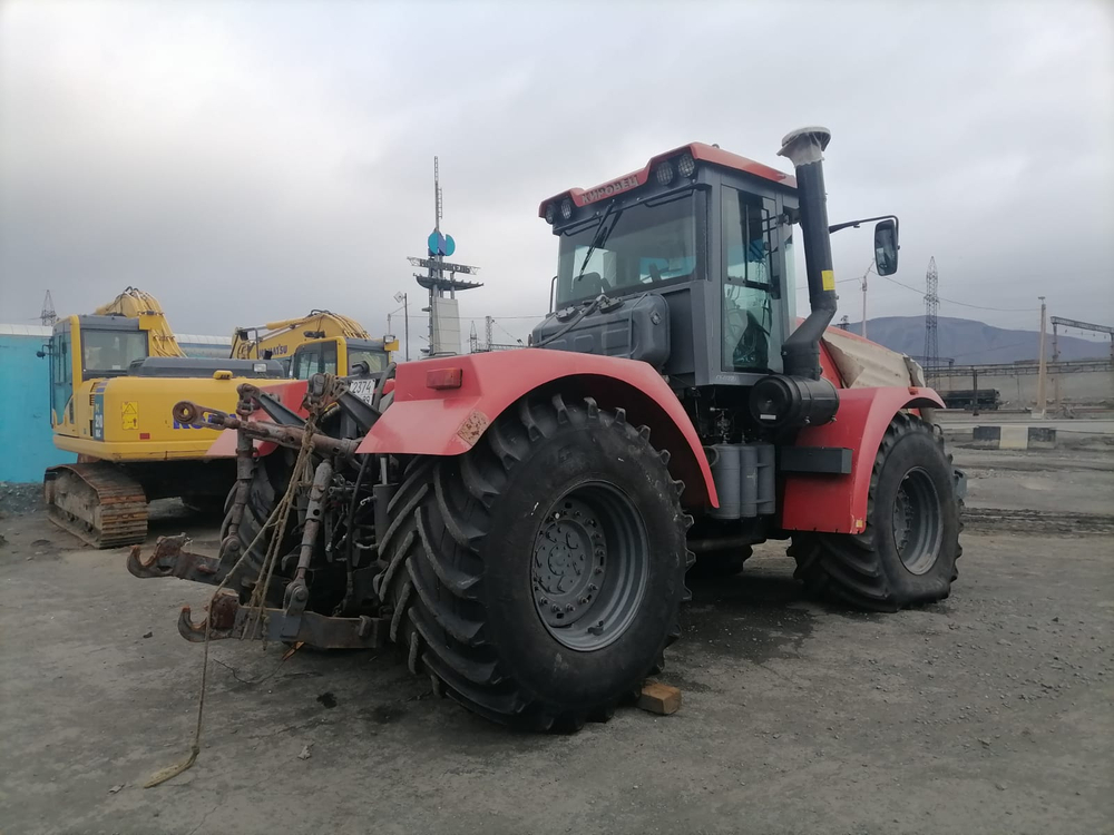 Петербургский тракторный завод Кировец К744 Сельскохозяйственный трактор К-744Р4 (Дизельный, 17,2 л,