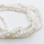 Перламутр, размер 4,2 мм цена за нить 92 шт (38 см)