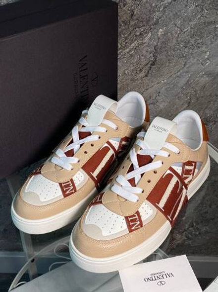 Кроссовки Valentino