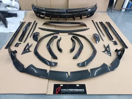 Карбоновый обвес для Lamborghini Urus 2018 Ламборгини Урус