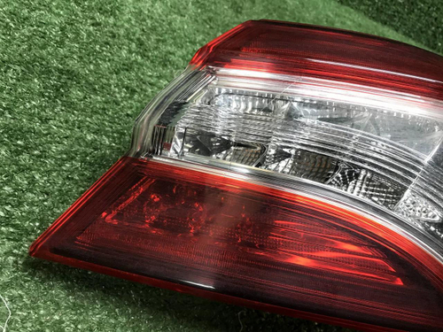 Фонарь правый внешний Toyota Camry XV70 17-нв LED