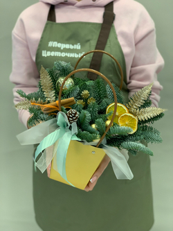 Букет цветов Елка в сумке (цитрус)